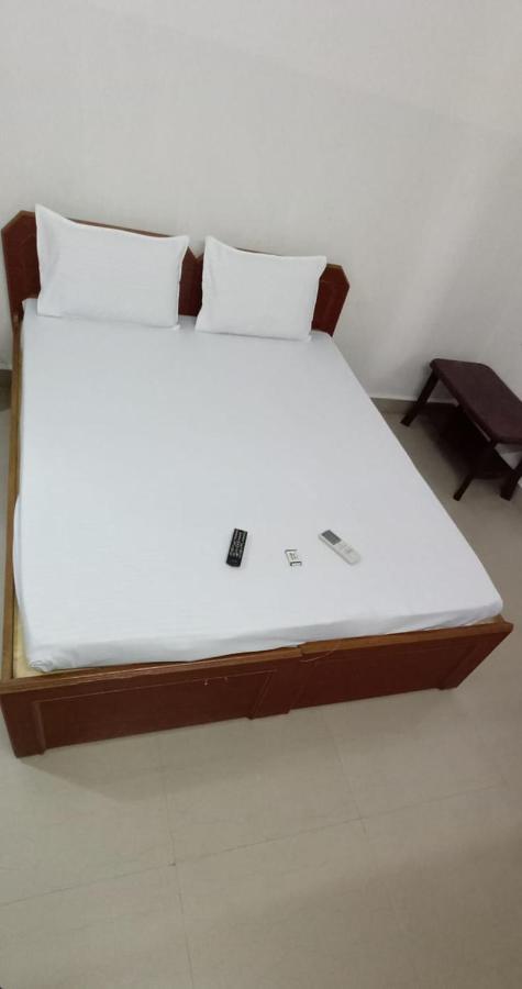 Chennai Guest House Bagian luar foto